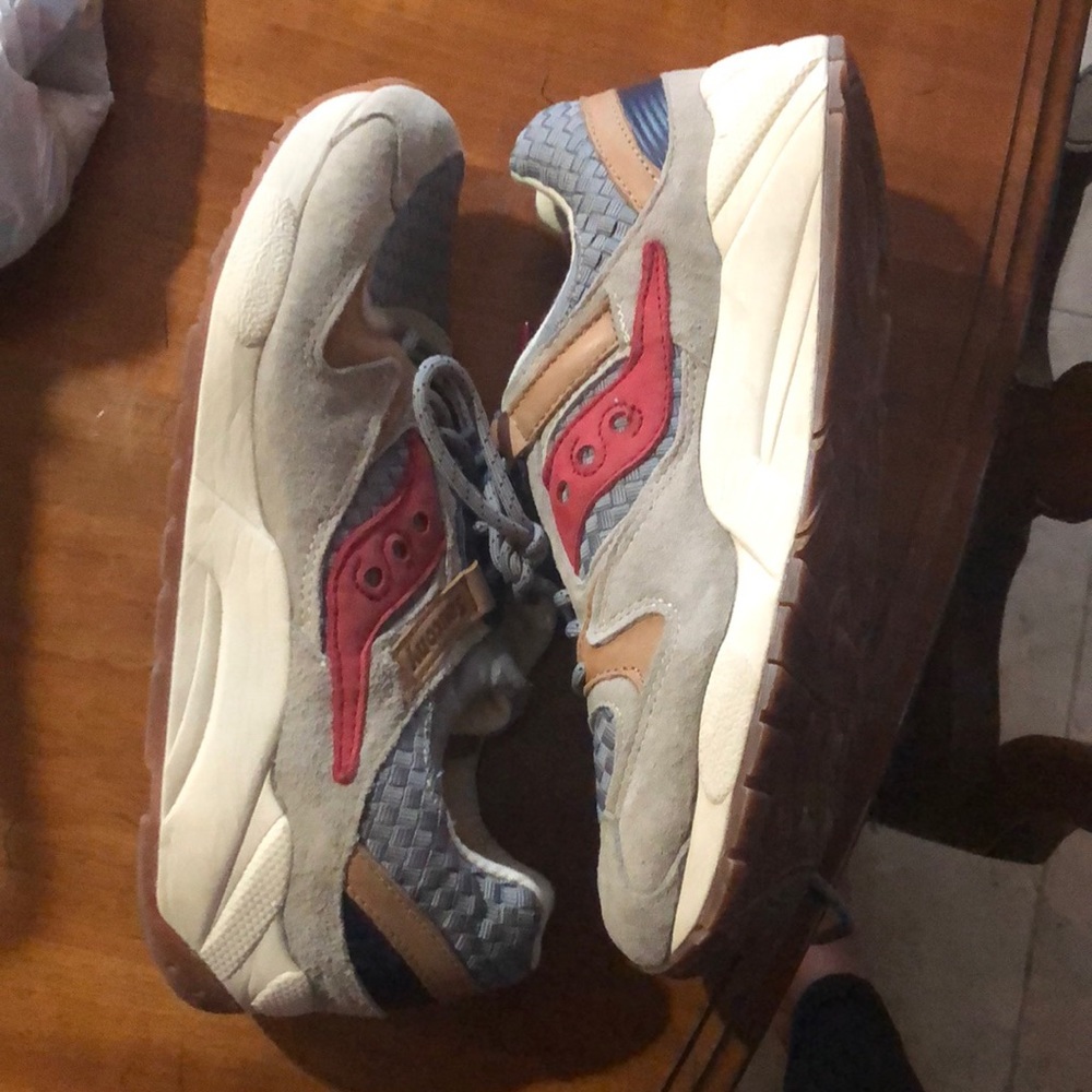Men’s sneakers!